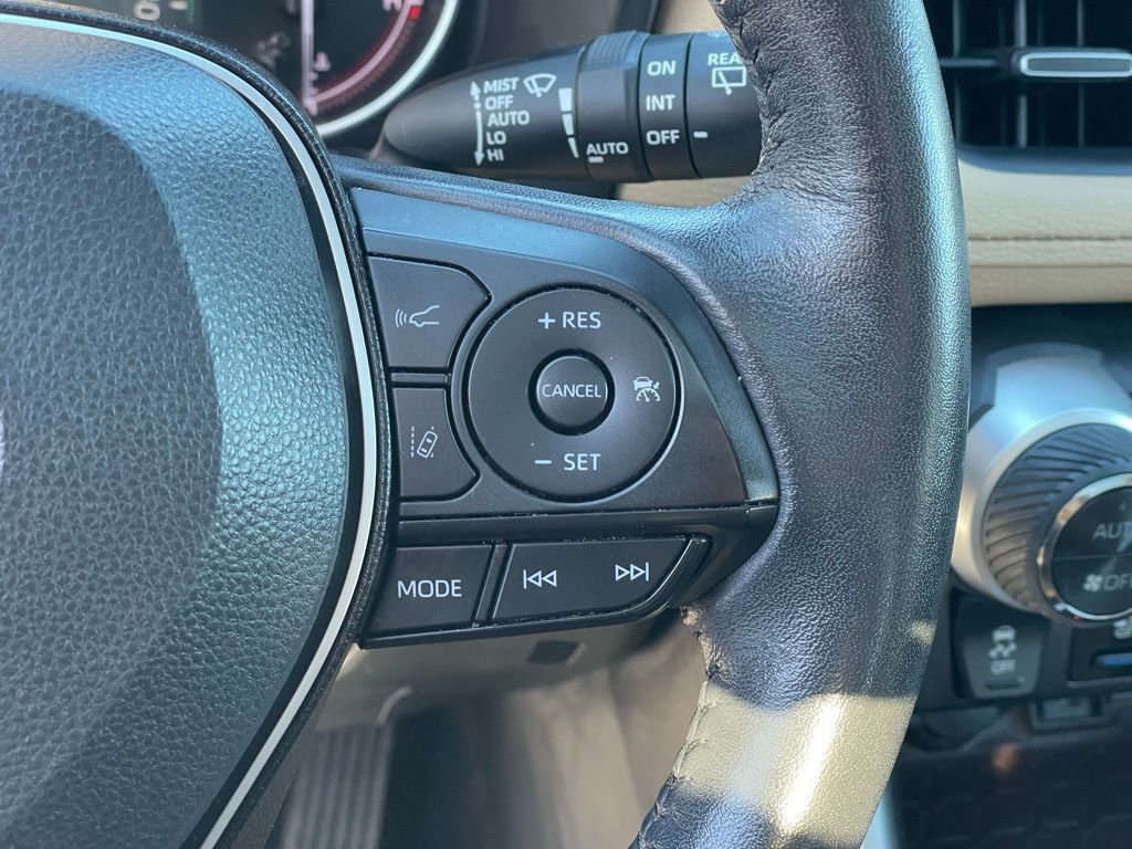 Used 2022 Toyota RAV4 Limited w/ Limited Grade Weather Package image 15