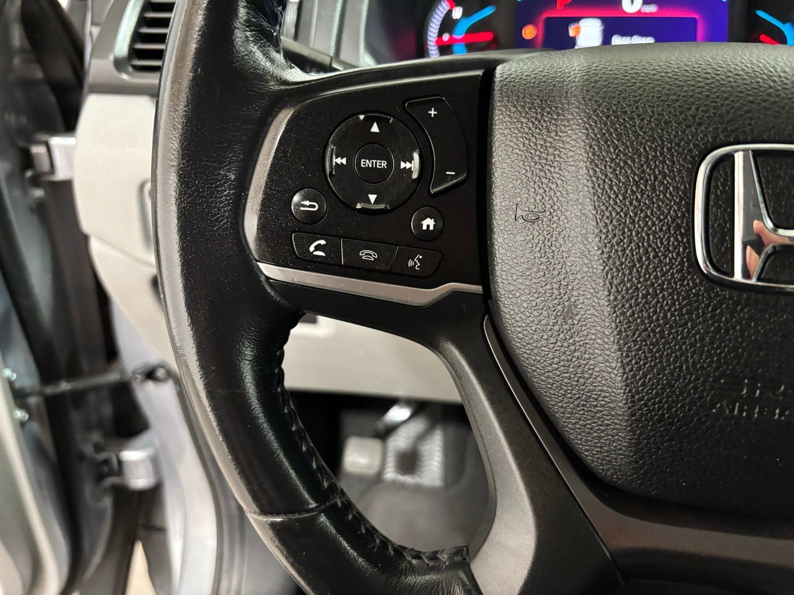 Used 2020 Honda Pilot EX-L image 25