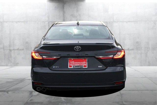 Used 2026 Toyota Camry SE FWD image 6