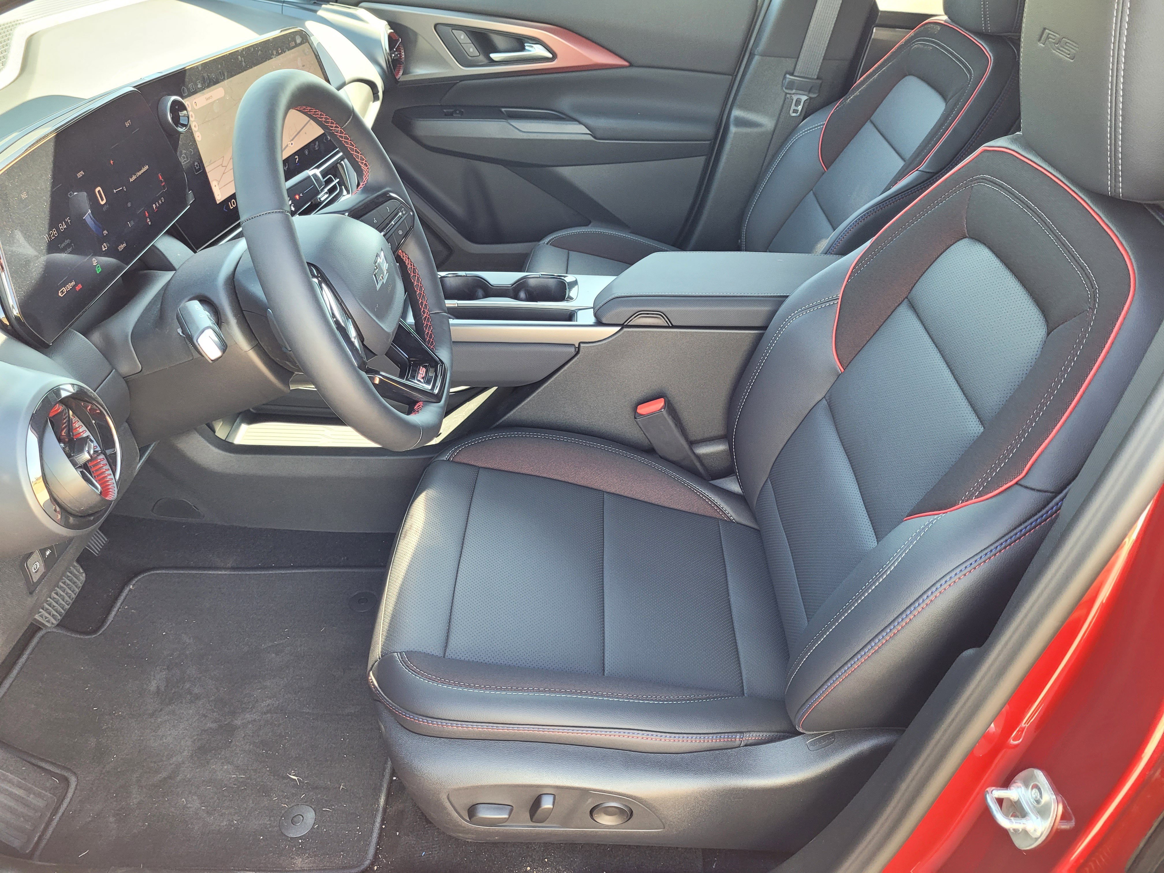 New 2026 Chevrolet Equinox EV RS image 8