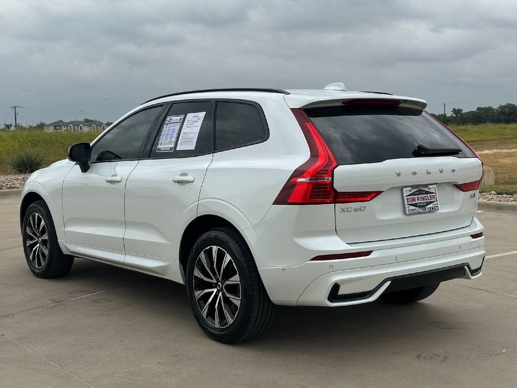 Used 2025 Volvo XC60 B5 Plus AWD/4WD image 5