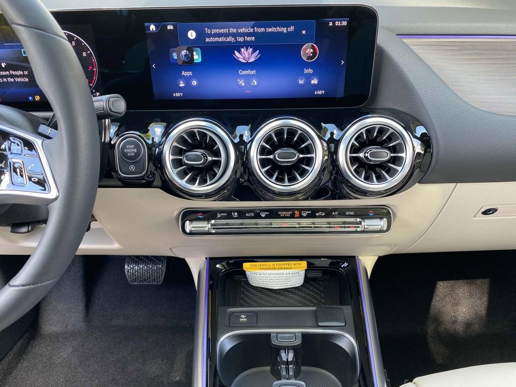 Certified 2025 Mercedes-Benz GLA 250 image 33