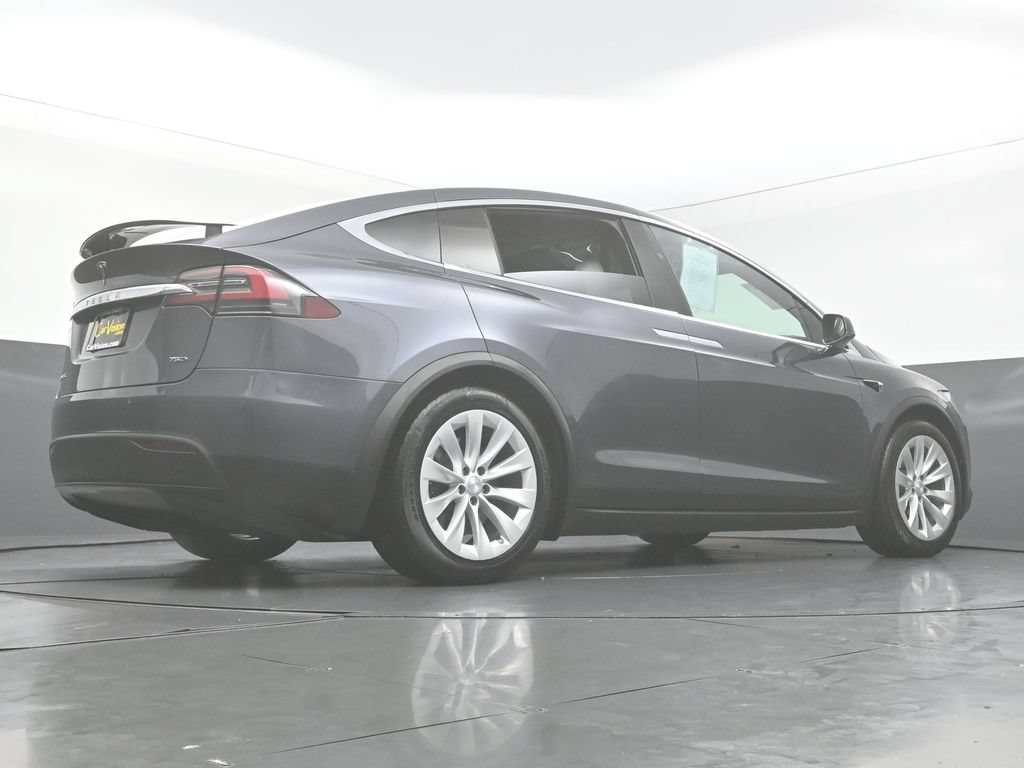 Used 2017 Tesla Model X 75D AWD/4WD image 45