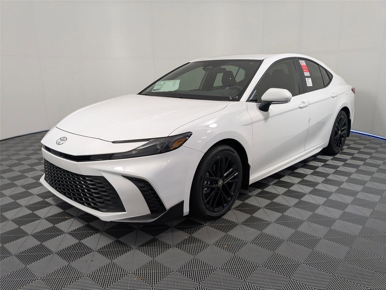New 2026 Toyota Camry SE image 2