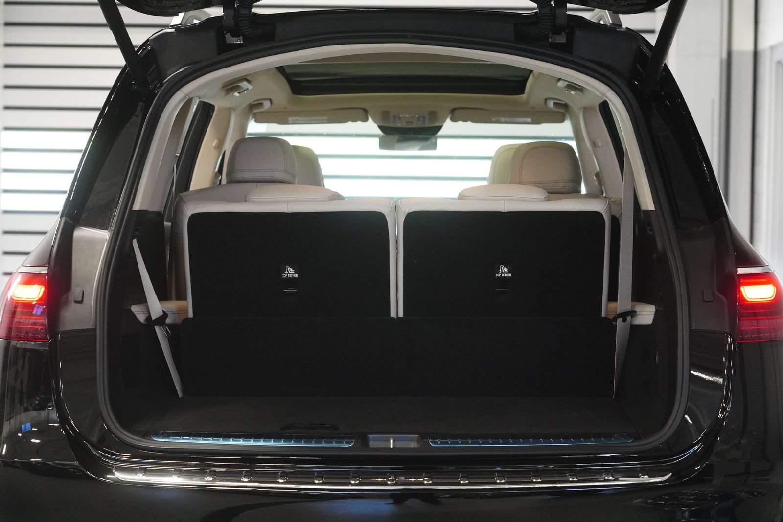 New 2026 Mercedes-Benz GLS 450 4MATIC image 35