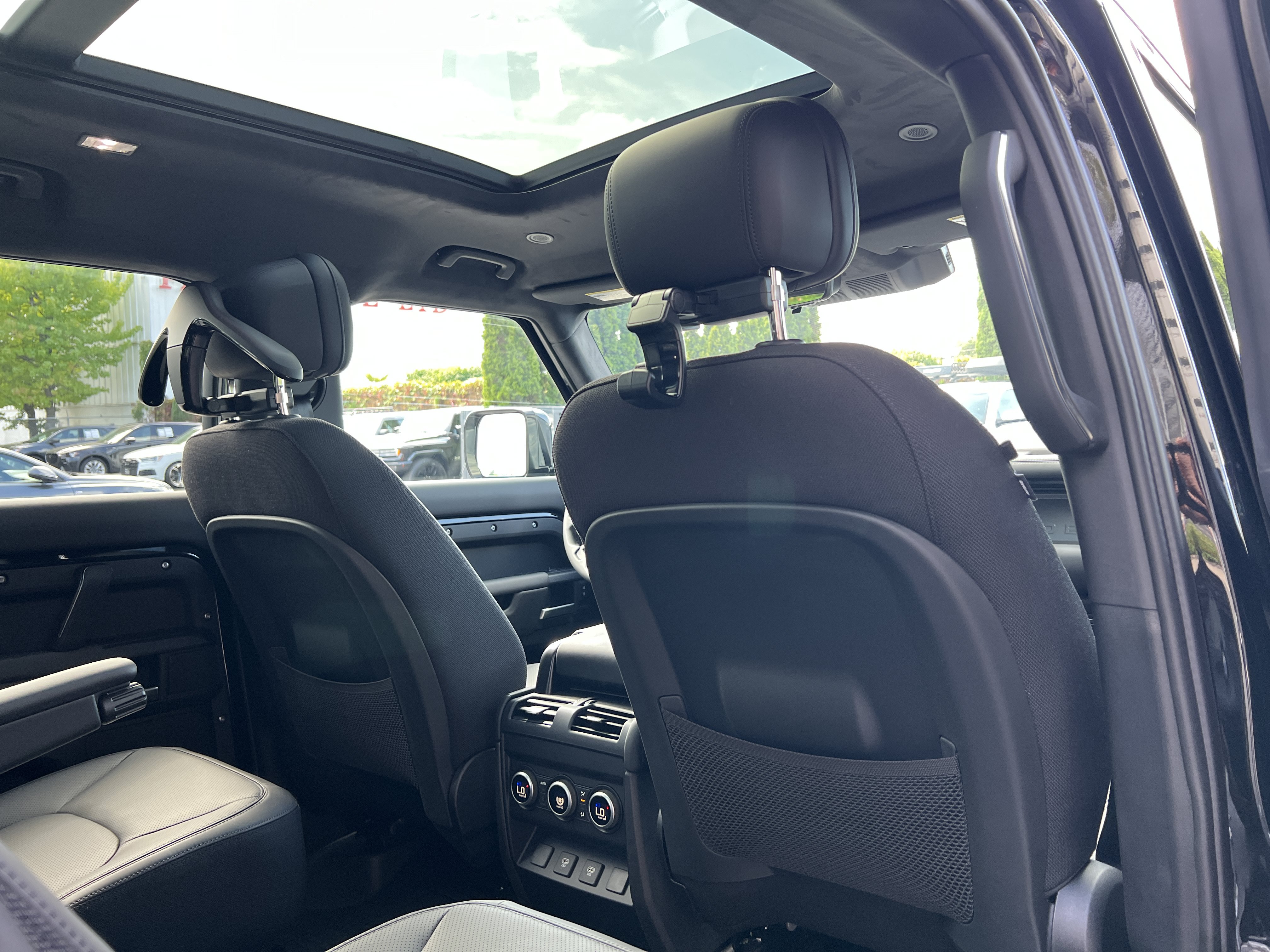 New 2025 Land Rover Defender 130 V8 AWD/4WD image 14