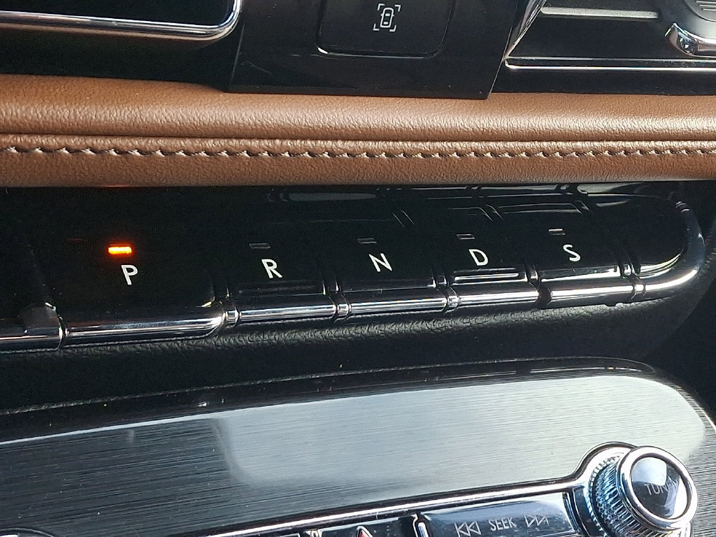 Certified 2022 Lincoln Nautilus Reserve AWD/4WD image 15