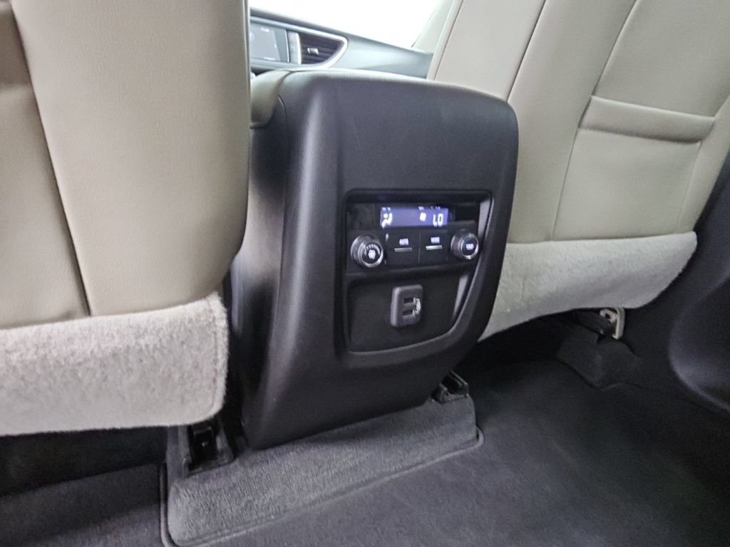 Used 2019 Buick Enclave Essence FWD image 29