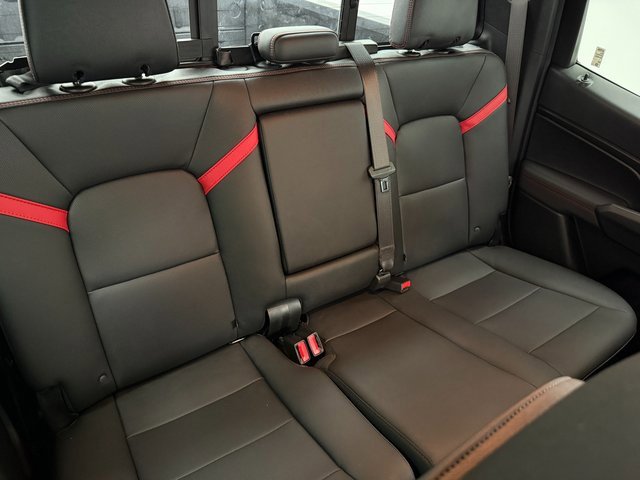 Used 2024 Chevrolet Colorado Z71 w/ Z71 Convenience Package 2 image 33