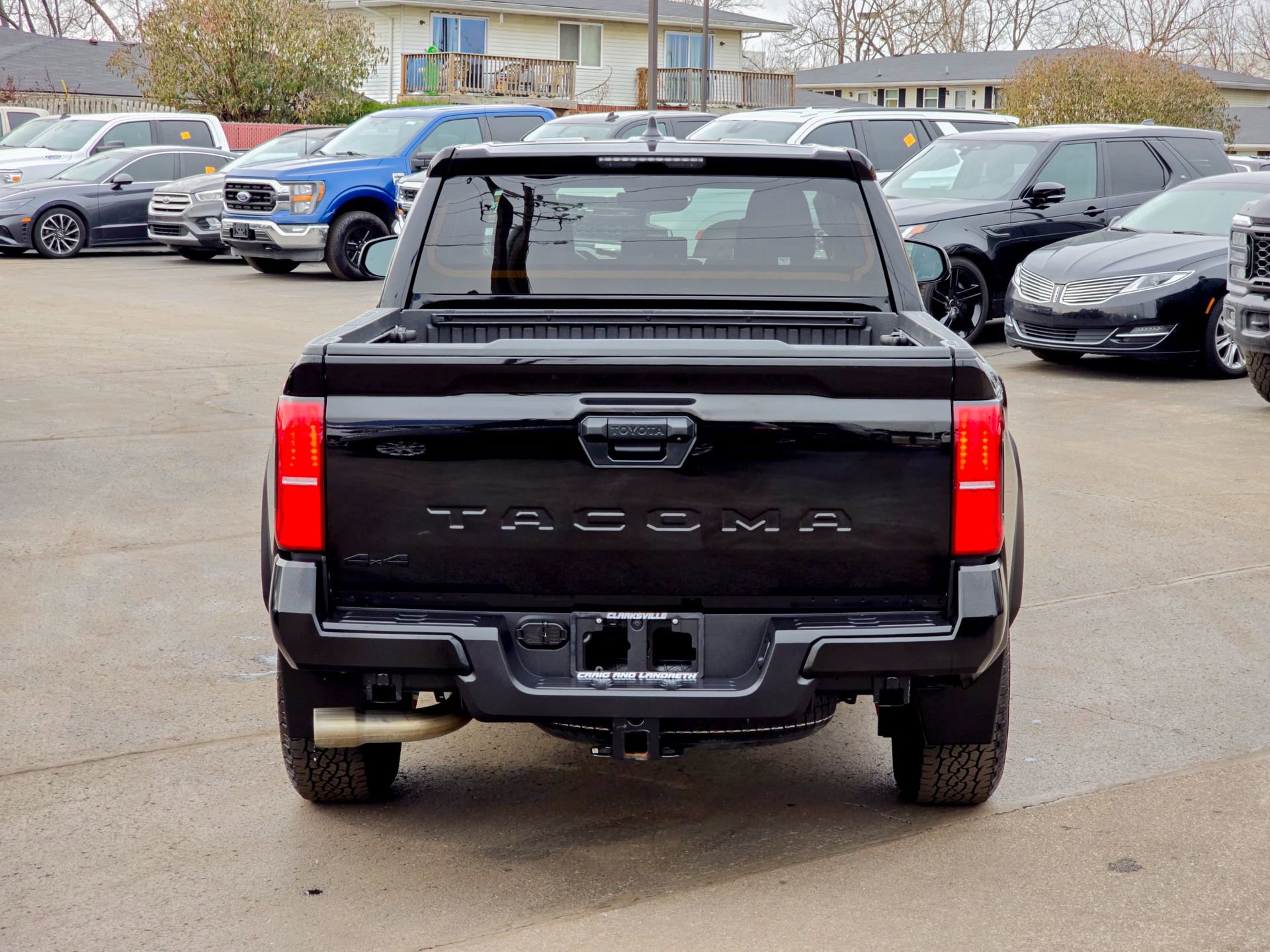 Used 2024 Toyota Tacoma TRD Off-Road image 21