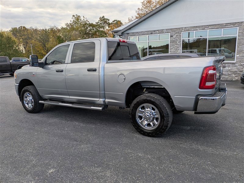 Used 2023 RAM 2500 Tradesman image 4