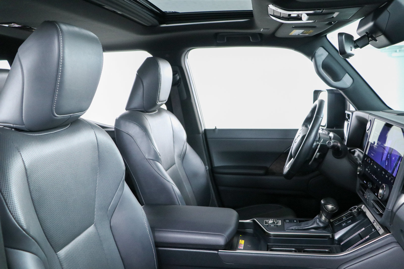 Used 2024 Lexus GX 550 w/ Accessory Package (Z1) AWD/4WD image 29