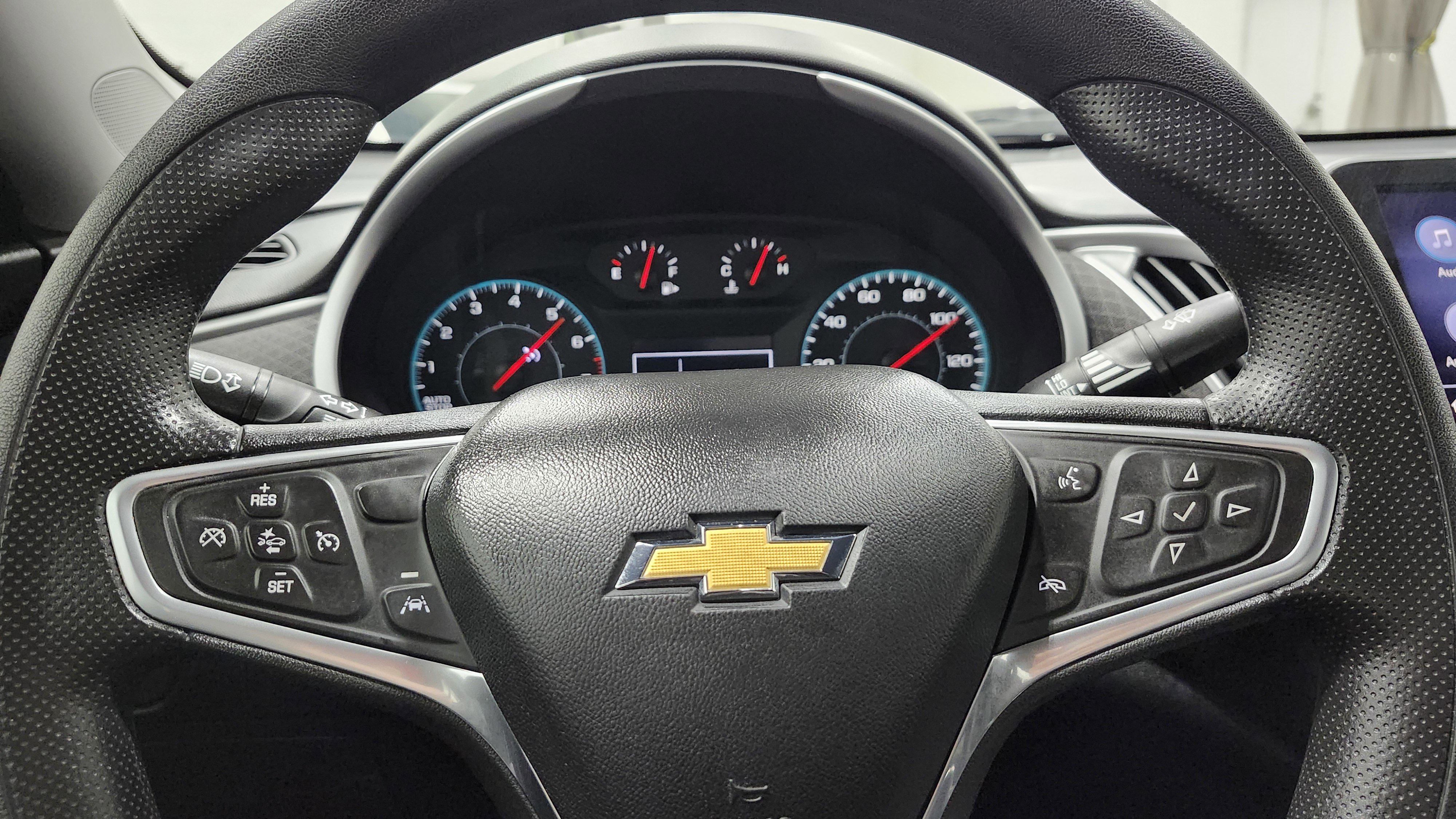 Used 2022 Chevrolet Malibu LT image 26