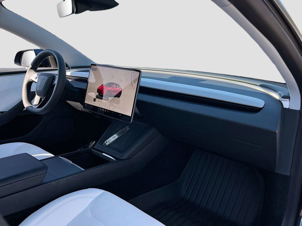 Used 2025 Tesla Model 3 Long Range image 28