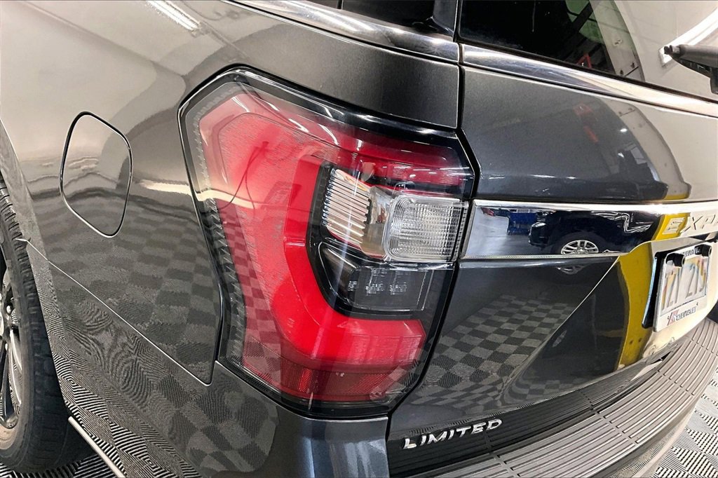 Used 2021 Ford Expedition Max Limited image 27