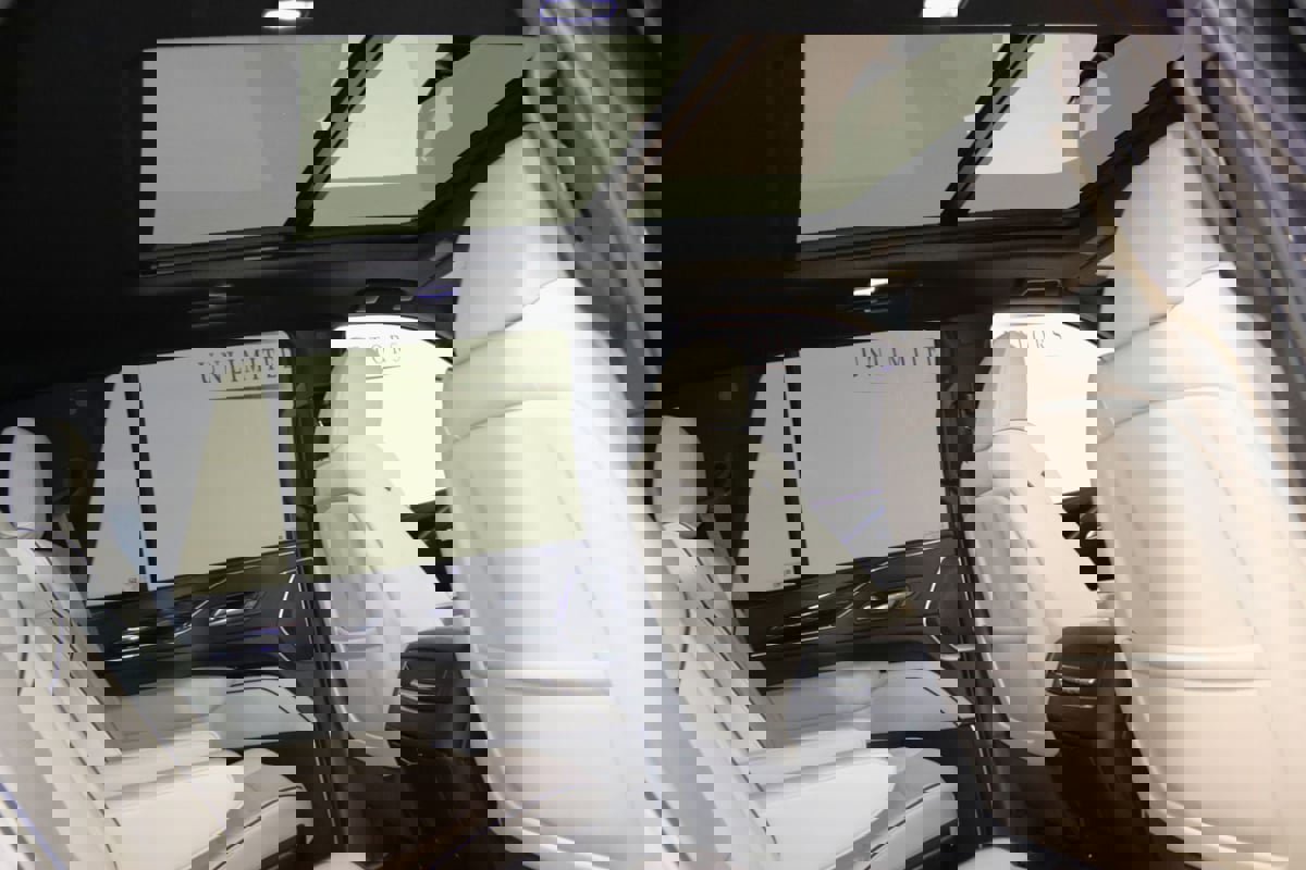 Used 2024 Cadillac Escalade Sport w/ Touring Package image 27