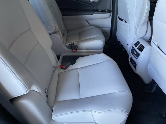 Certified 2019 Honda Pilot Touring image 12
