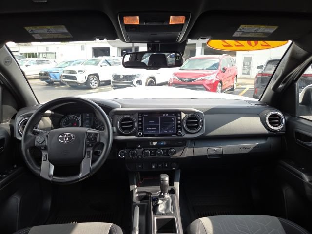 Used 2022 Toyota Tacoma TRD Sport AWD/4WD image 21