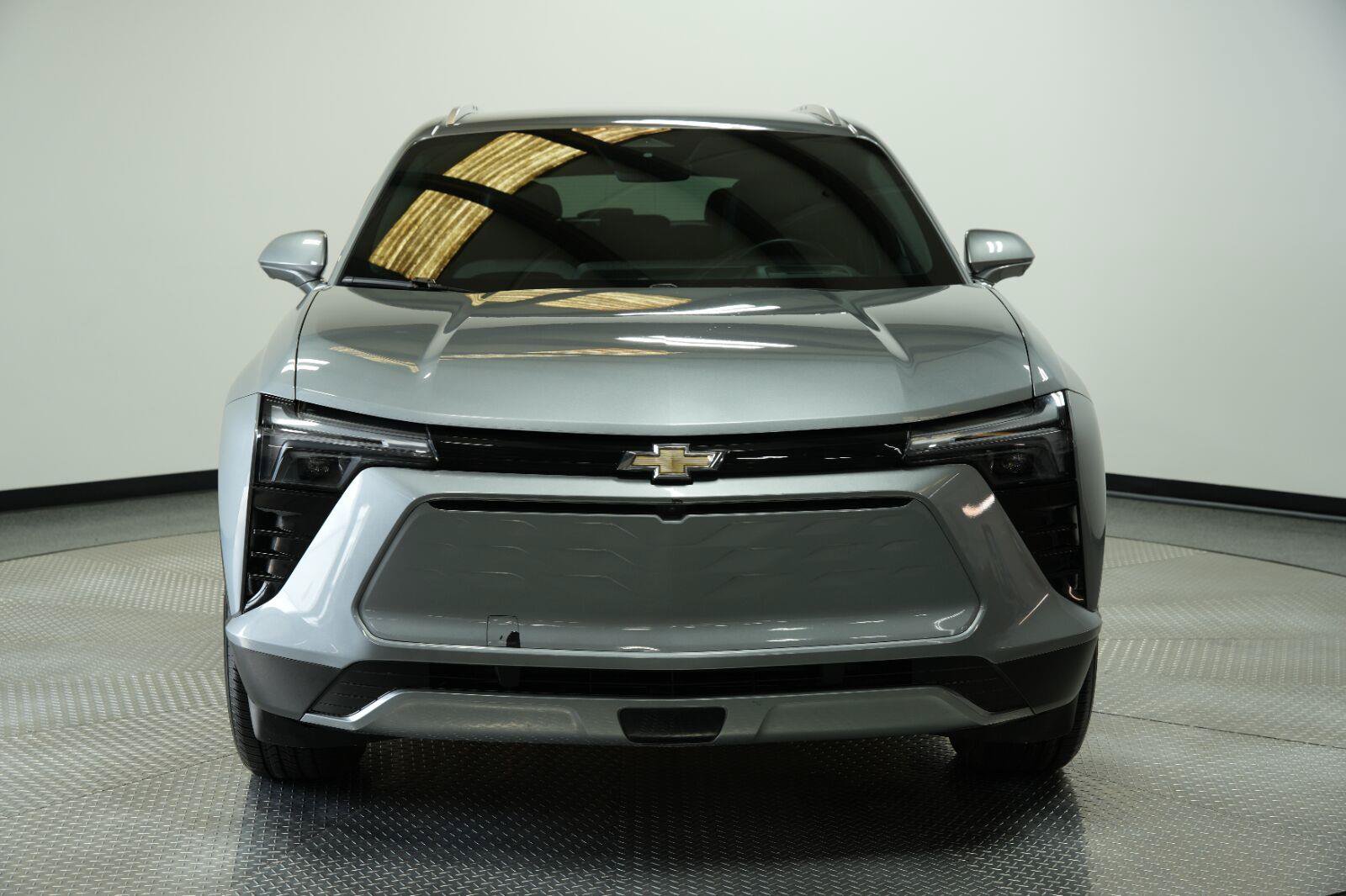 Certified 2024 Chevrolet Blazer EV LT AWD/4WD image 2