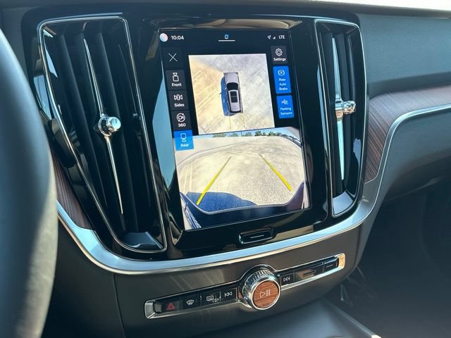Certified 2025 Volvo V60 B5 Cross Country Plus AWD/4WD image 22