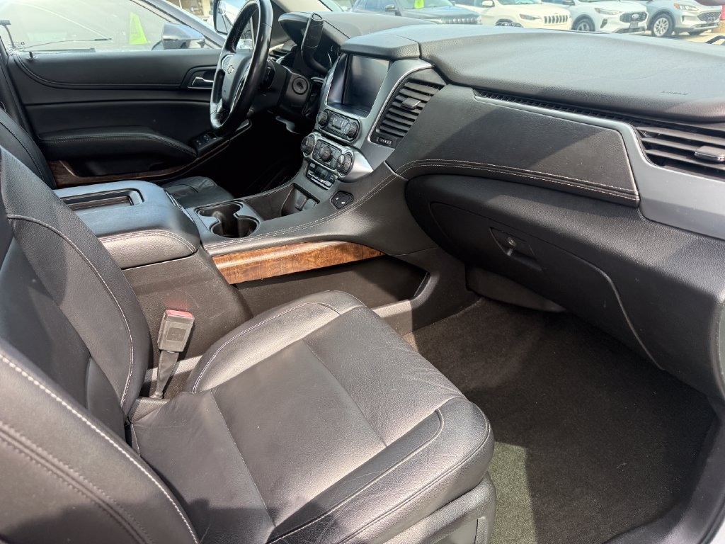 Used 2018 Chevrolet Suburban LT AWD/4WD image 44