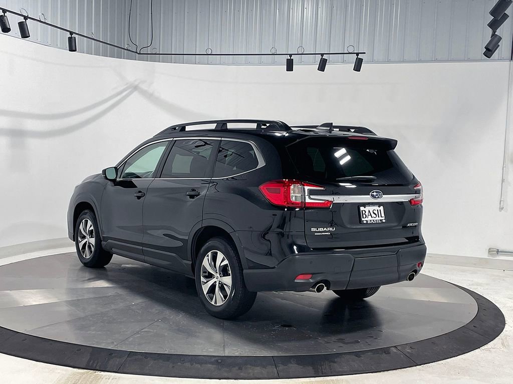 Used 2025 Subaru Ascent Premium image 14