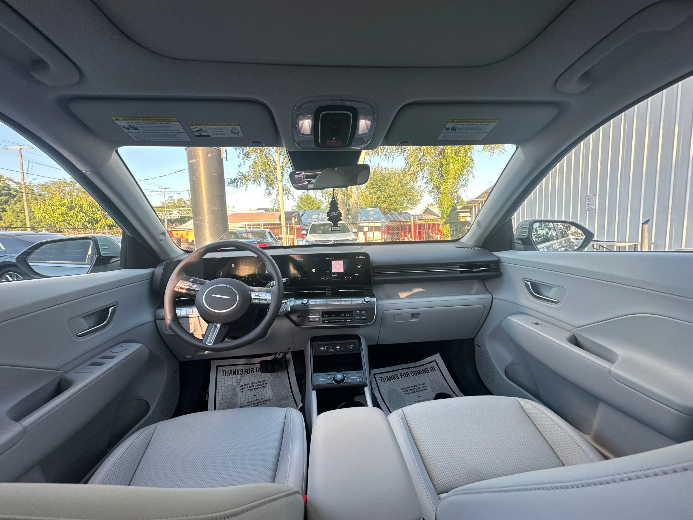 Used 2024 Hyundai Kona Limited image 16