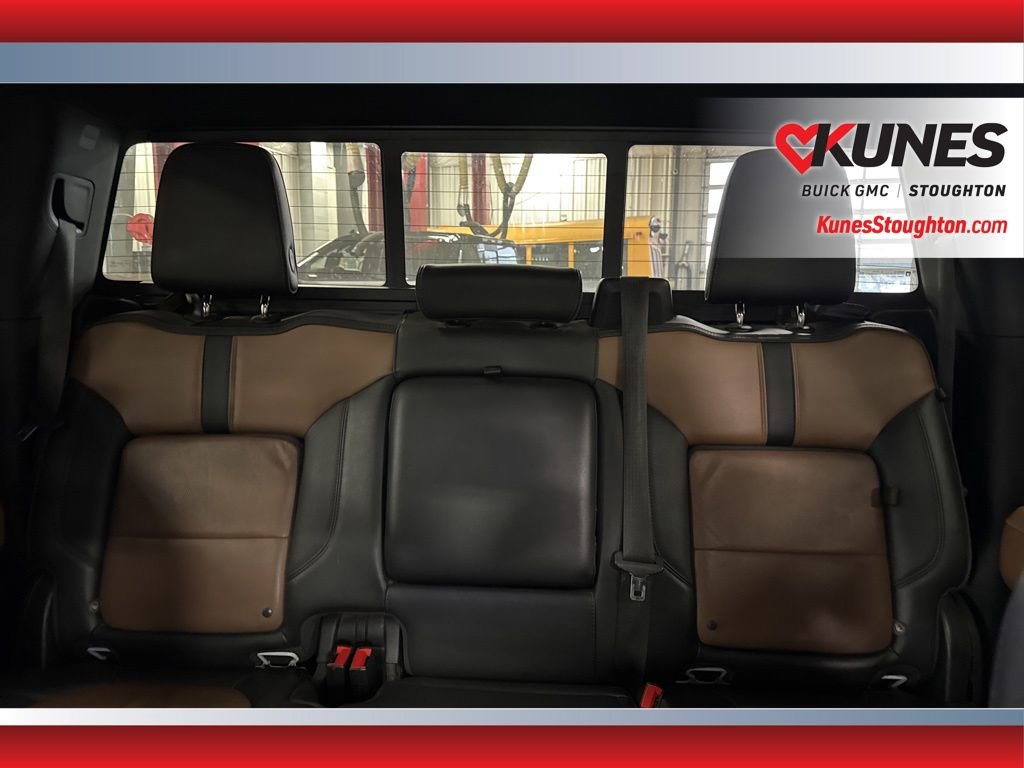 Used 2020 Chevrolet Silverado 1500 High Country image 34