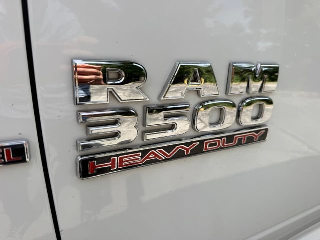 Used 2018 RAM 3500 Laramie w/ Convenience Group AWD/4WD image 13