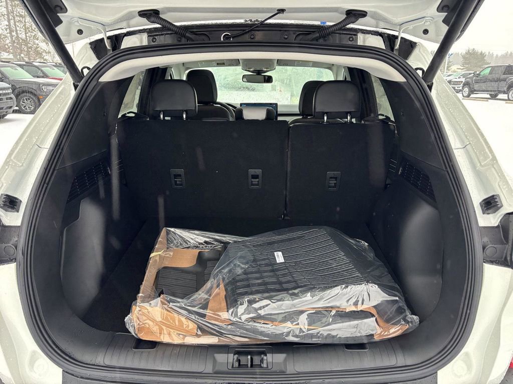 New 2026 Ford Escape Platinum w/ Equipment Group 601A image 15