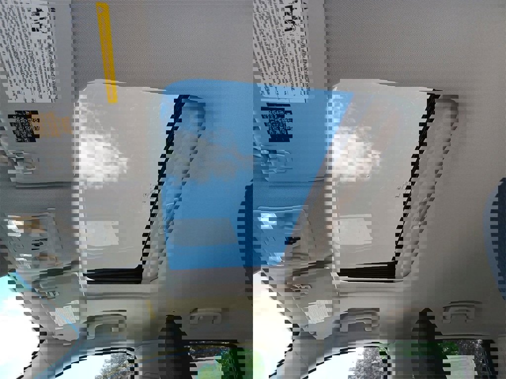 New 2025 Ford Maverick XLT w/ XLT Luxury Package image 13