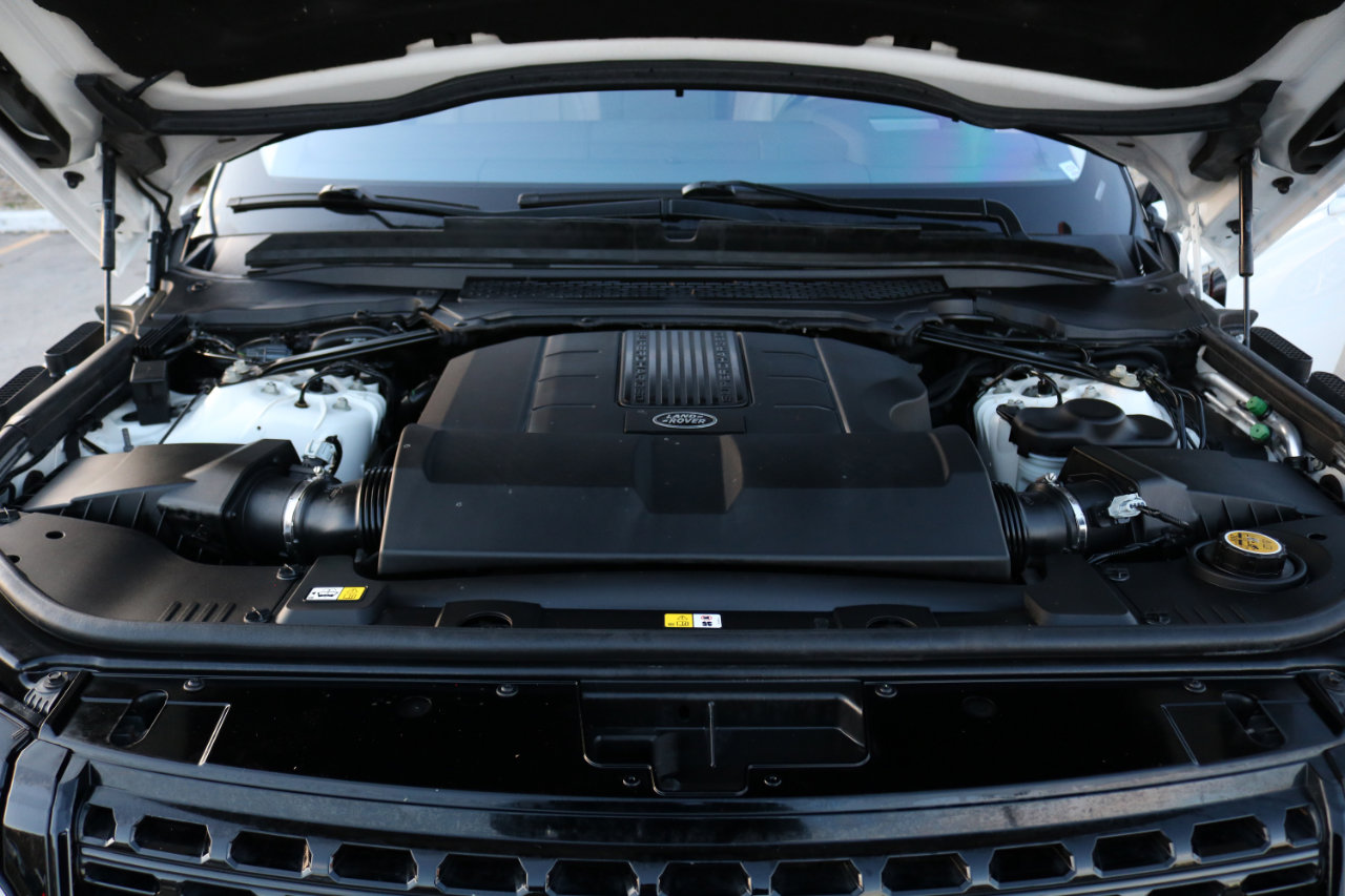 Used 2016 Land Rover Range Rover Supercharged image 49