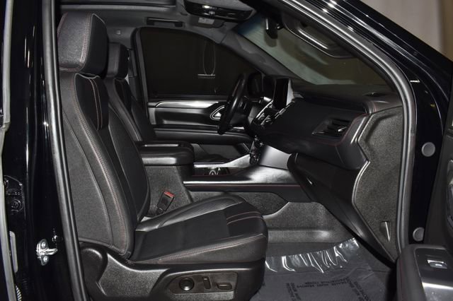 Used 2024 Chevrolet Suburban RST image 31