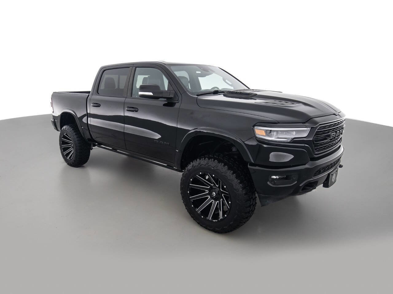 Used 2021 RAM 1500 Limited w/ Night Edition image 3