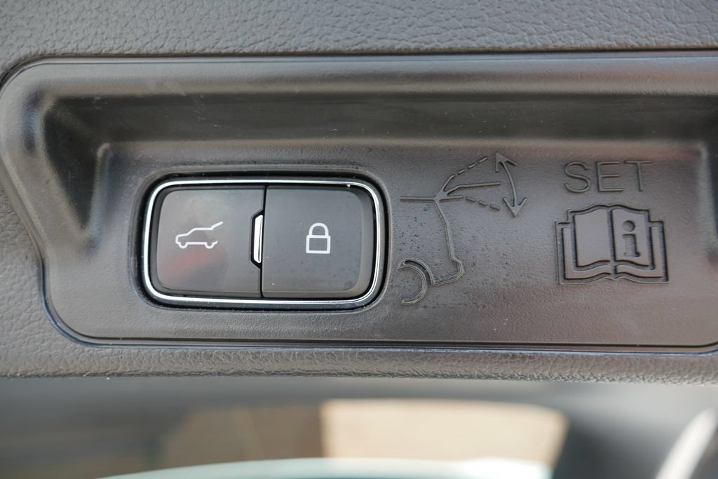 Used 2024 Ford Explorer ST w/ Equipment Group 401A AWD/4WD image 8