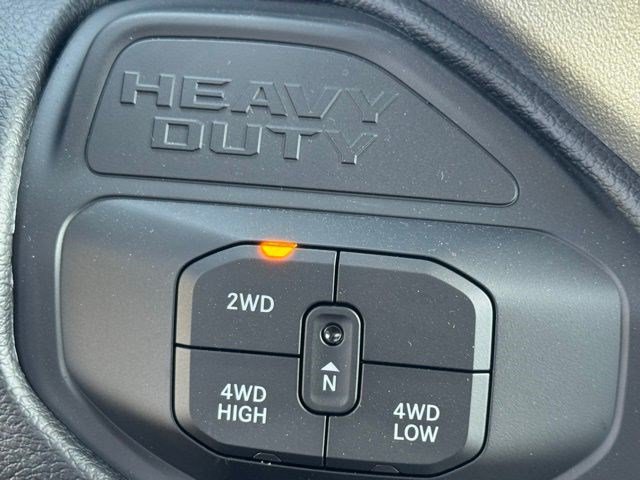 New 2026 RAM 2500 Laramie AWD/4WD image 22