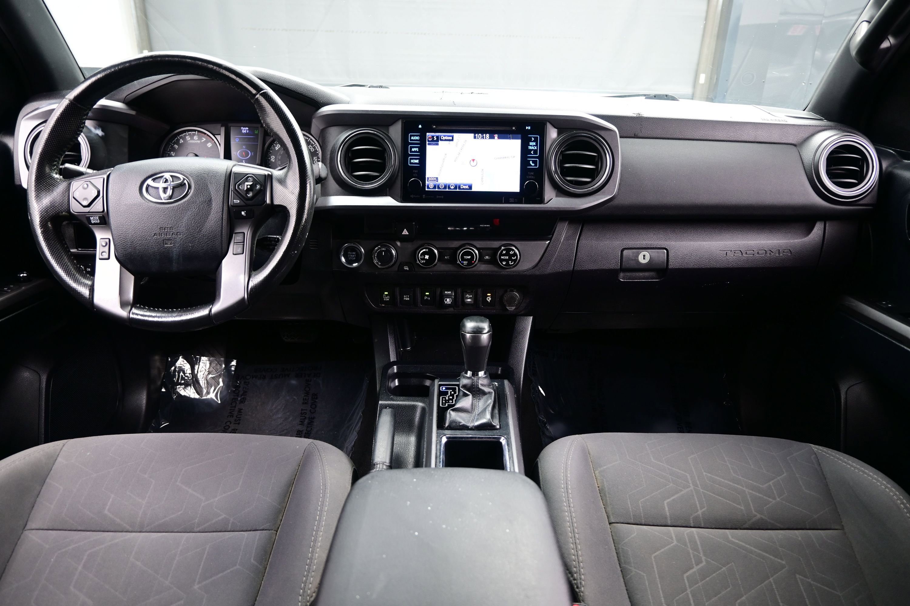 Used 2018 Toyota Tacoma TRD Off-Road w/ Technology Package AWD/4WD image 14