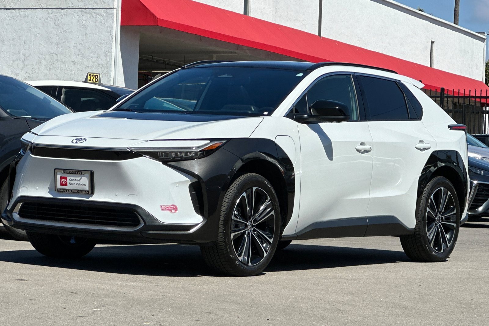 Used 2024 Toyota bZ4X Limited image 8
