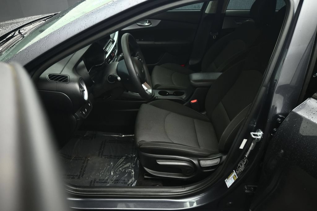 Used 2023 Kia Forte LXS w/ LXS Technology Package FWD image 48