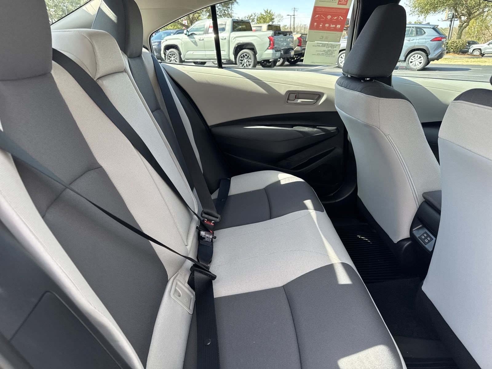 New 2025 Toyota Corolla LE FWD image 27