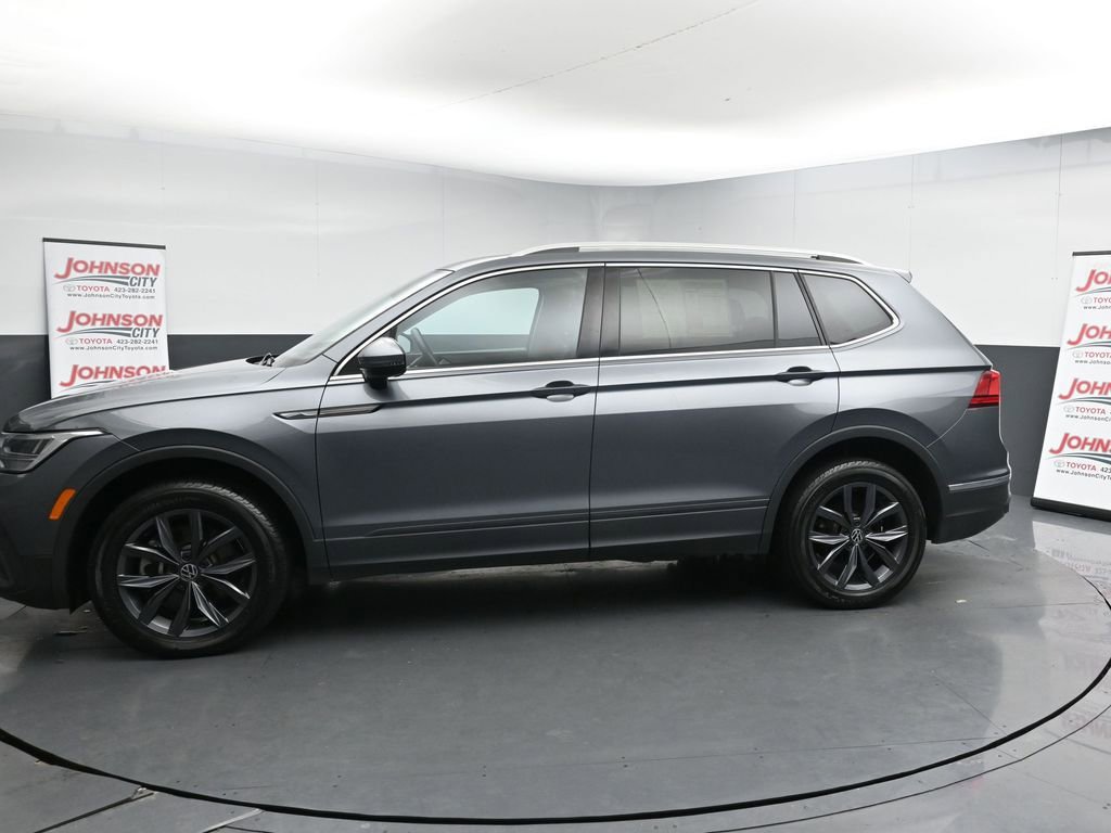 Used 2023 Volkswagen Tiguan SE image 5