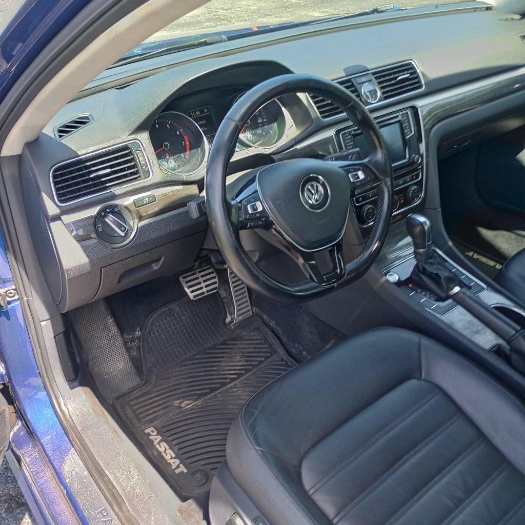 Used 2016 Volkswagen Passat 1.8T FWD image 9