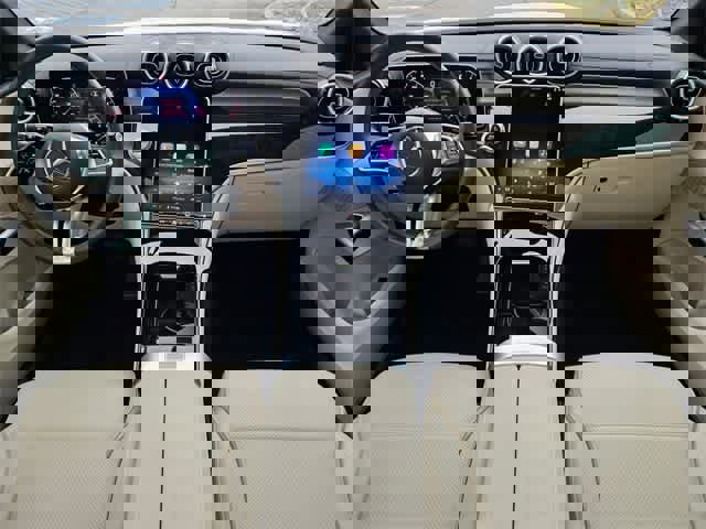 Used 2025 Mercedes-Benz GLC 300 GLC 300 image 18