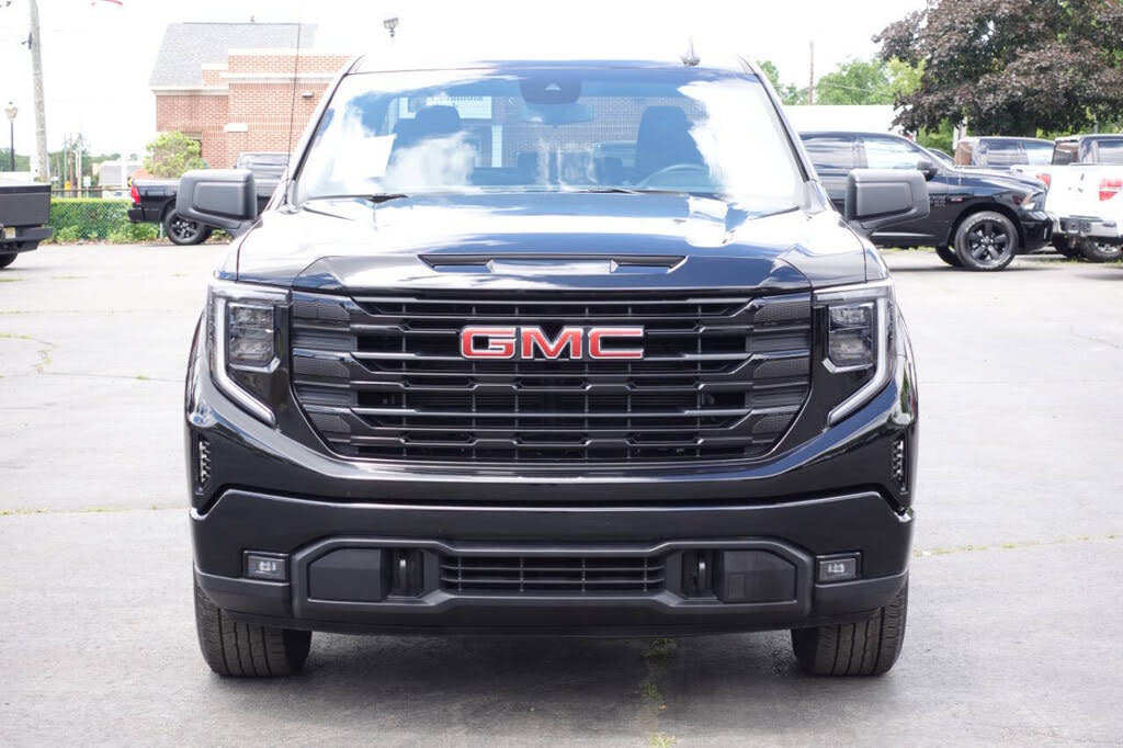 Used 2023 GMC Sierra 1500 Elevation AWD/4WD image 6