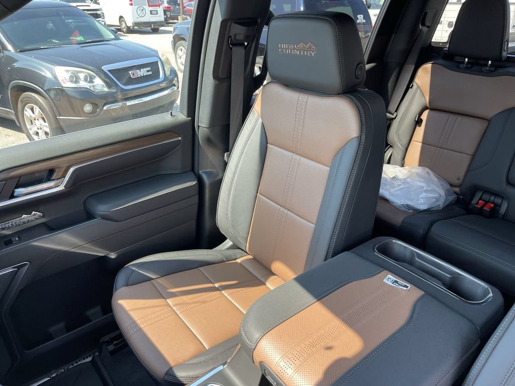 New 2026 Chevrolet Silverado 1500 High Country AWD/4WD image 24