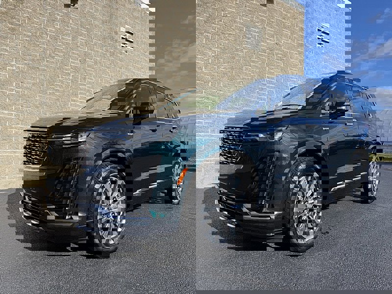 Used 2024 Cadillac XT6 Premium Luxury image 6