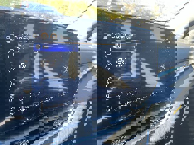 New 2026 Chevrolet Equinox LT image 13