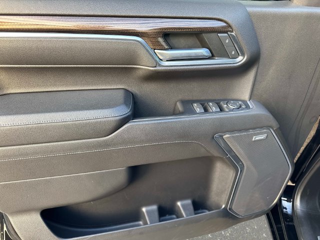 Used 2022 Chevrolet Silverado 1500 LT Trail Boss w/ Convenience Package II AWD/4WD image 16