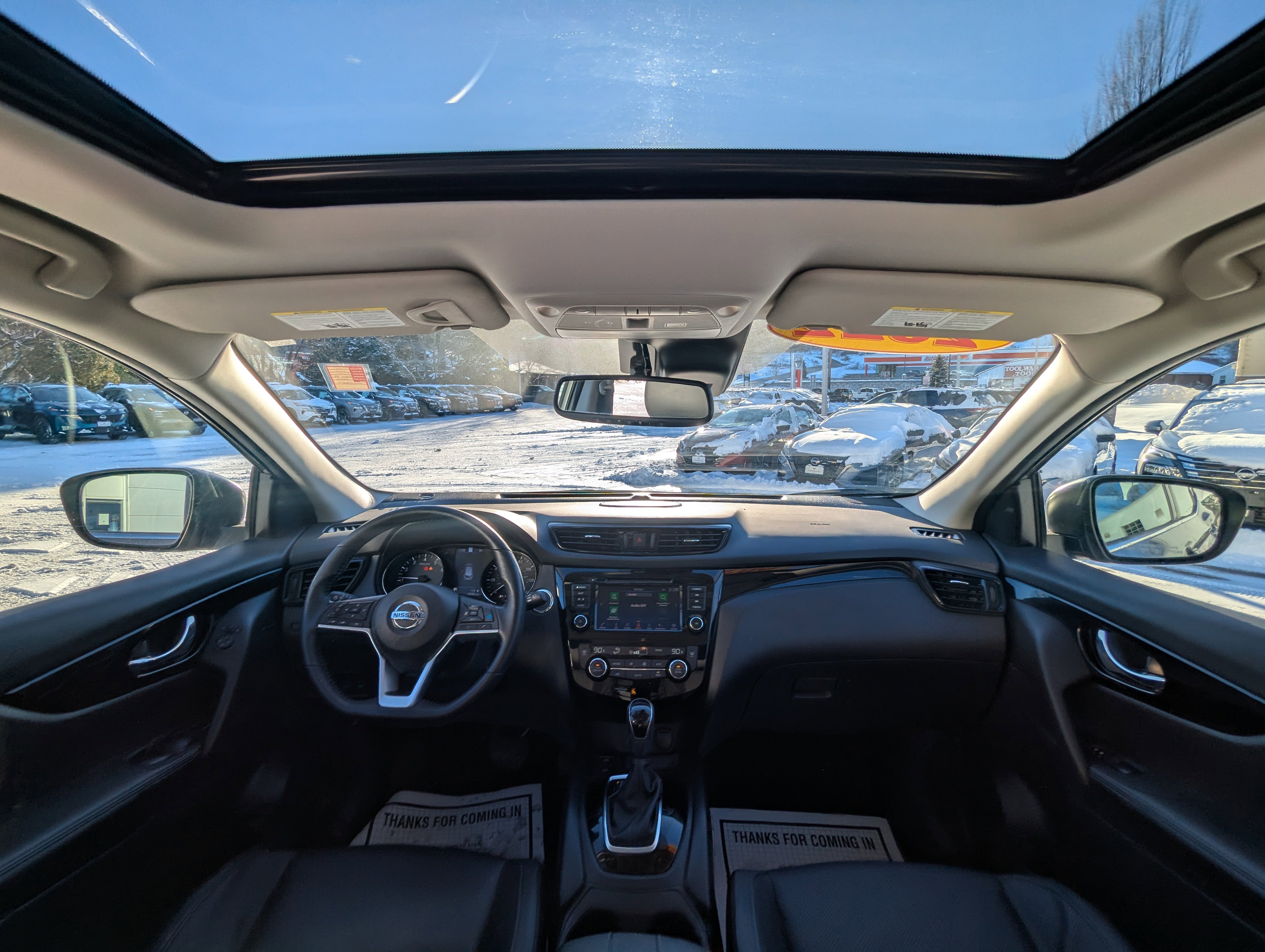 Used 2022 Nissan Rogue Sport SL w/ Premium Package image 18