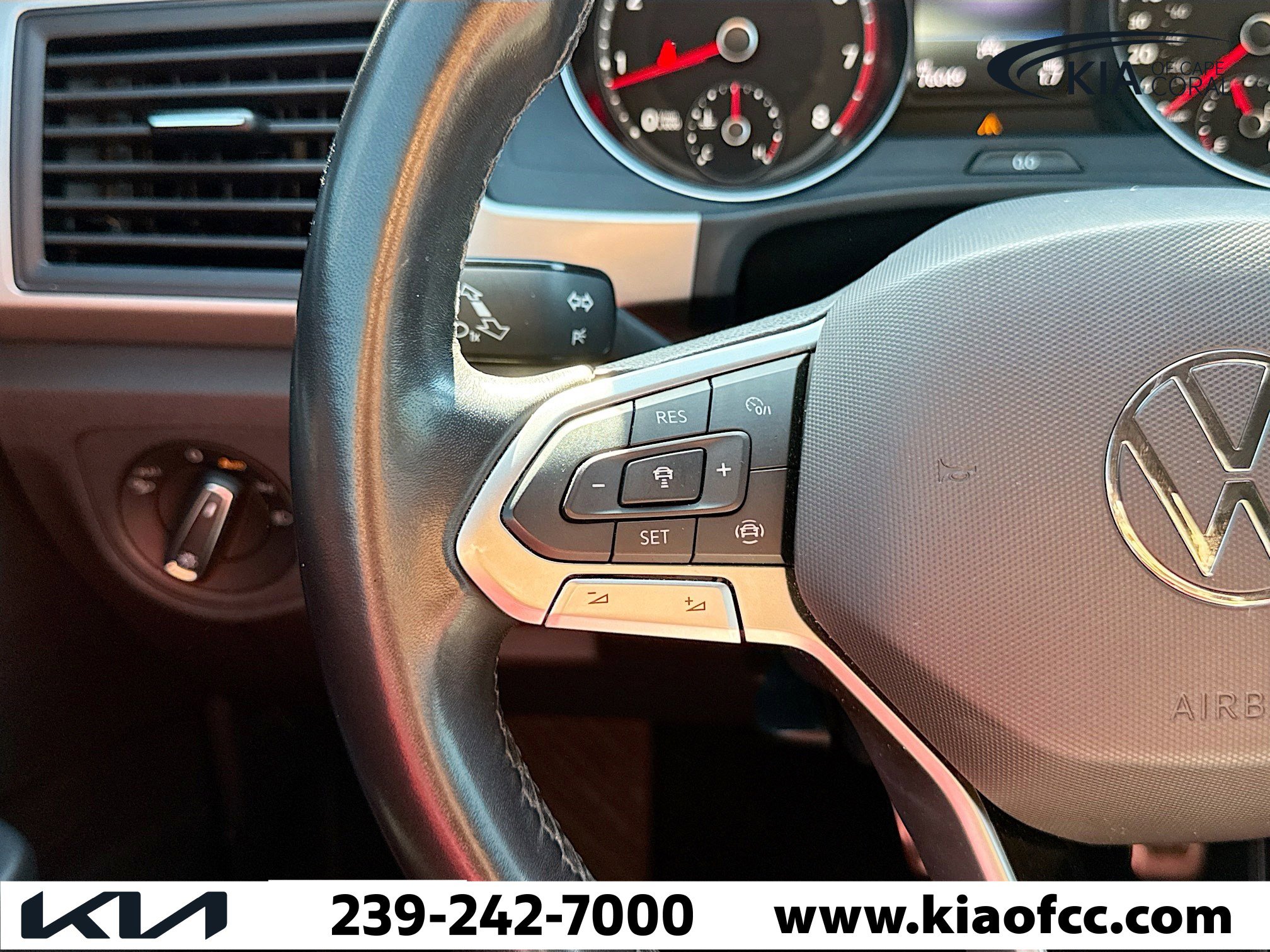 Used 2020 Volkswagen Atlas Cross Sport SE w/ Towing Package image 34